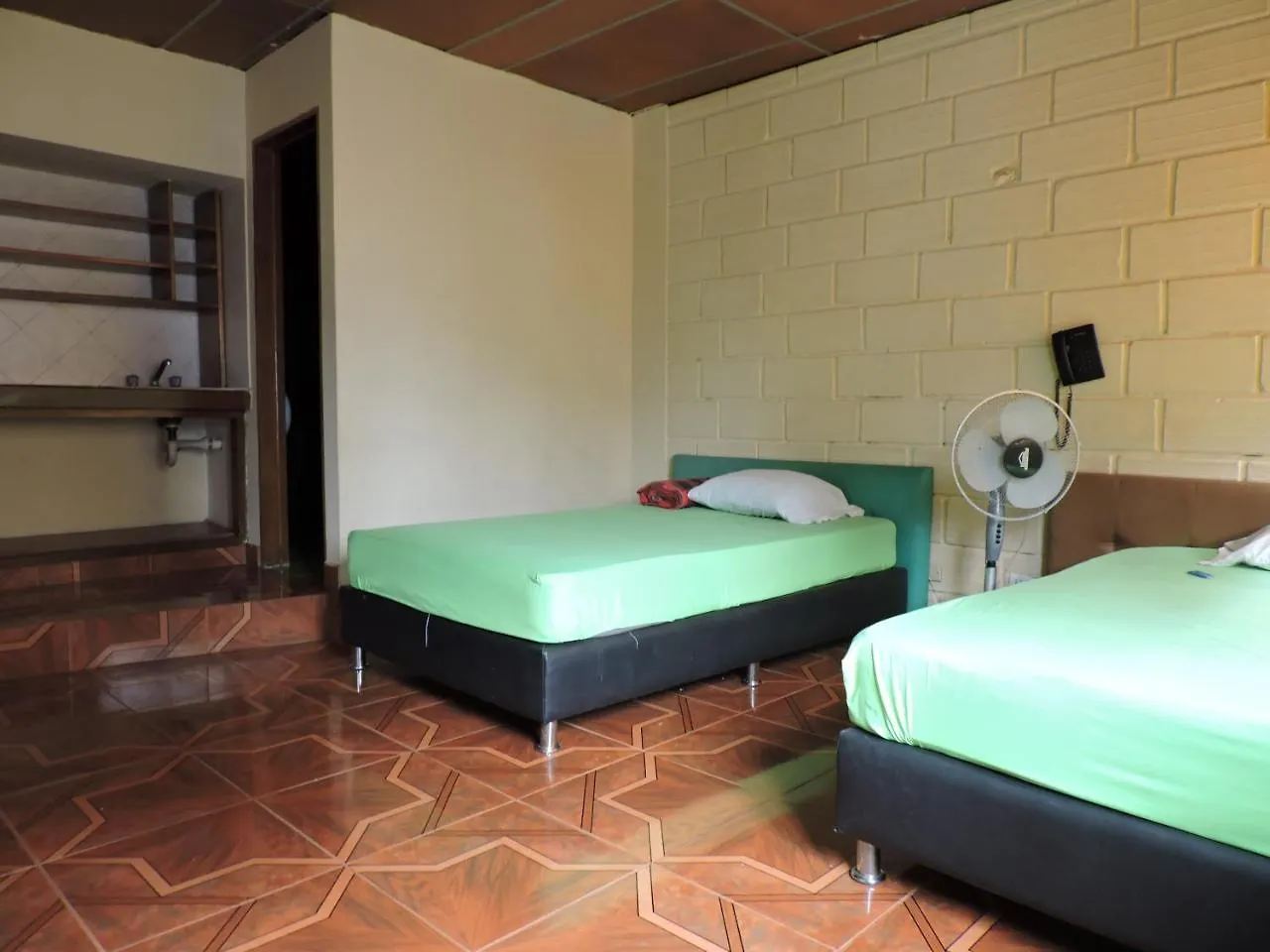 Hotel Ayacucho Real Medellin 2*,